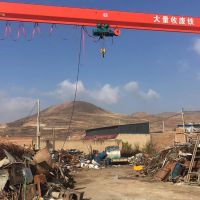 宜昌市長(zhǎng)陽(yáng)縣龍門(mén)吊門(mén)式起重機(jī)，行車(chē)，行吊，天車(chē)，龍門(mén)吊大全